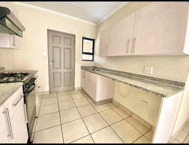 1 BEDROOM APARTMENT FOR SALE IN BEVERLEY